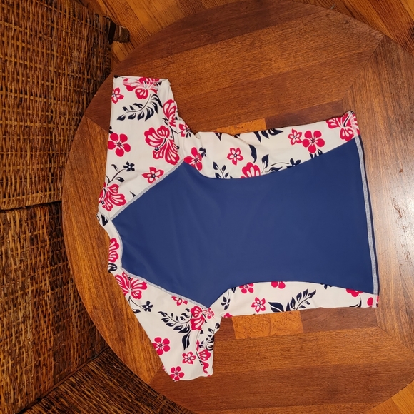 Ron Jon Rashguard - Picture 4 of 6